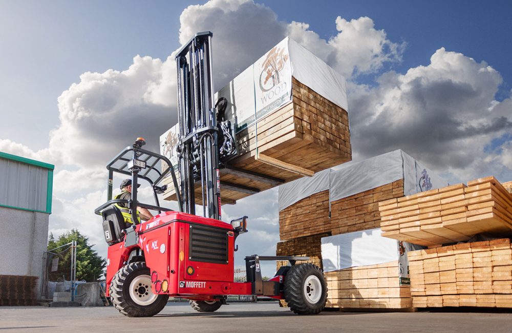 MOFFETT M4 NX V truck-mounted forklift
